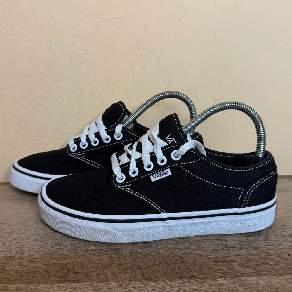 Vans Atwood low-top canvas sneakers women’s size 7 shoes black white